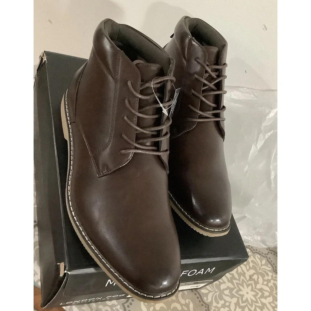 LONDON FOG Brown Tyler Chukka Boots Men's Memory Foam - NIB NEW -Sizes 11M